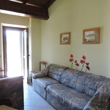 La Casa Di Marco E Lorella Fratta Todina Bagian luar foto