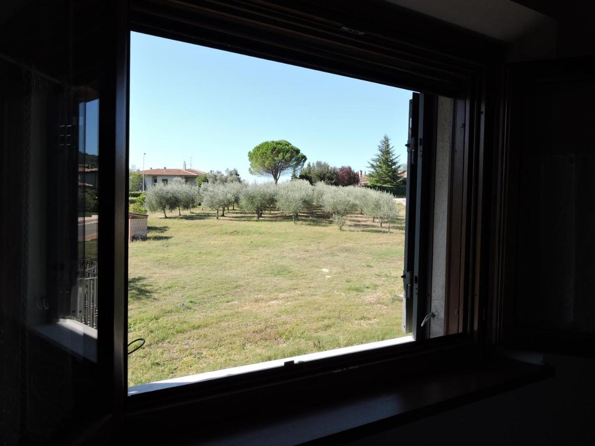 La Casa Di Marco E Lorella Fratta Todina Bagian luar foto
